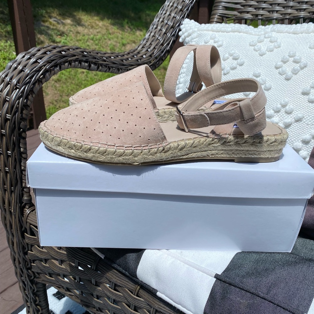 Steve Madden Tan Espadrilles